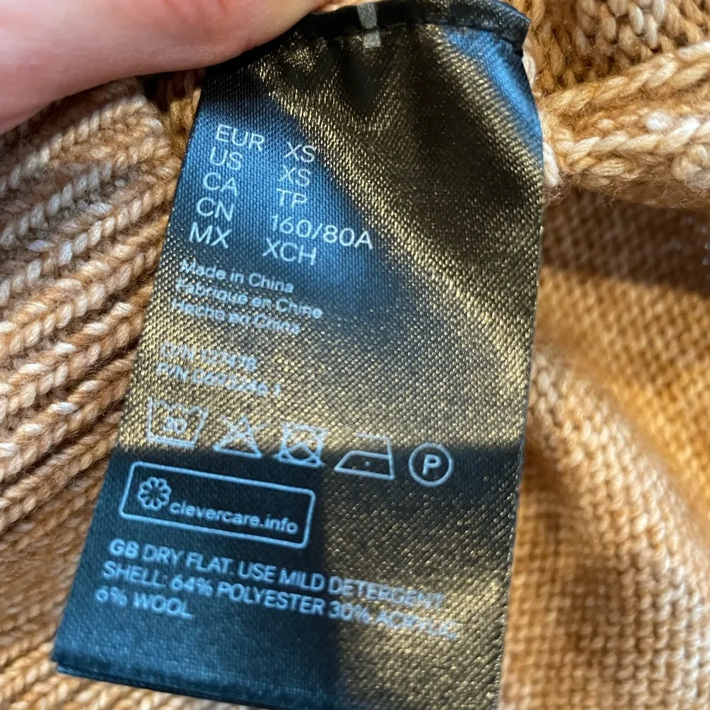 SOLD H&M wool blend camel jumper - Picture 7 of 10